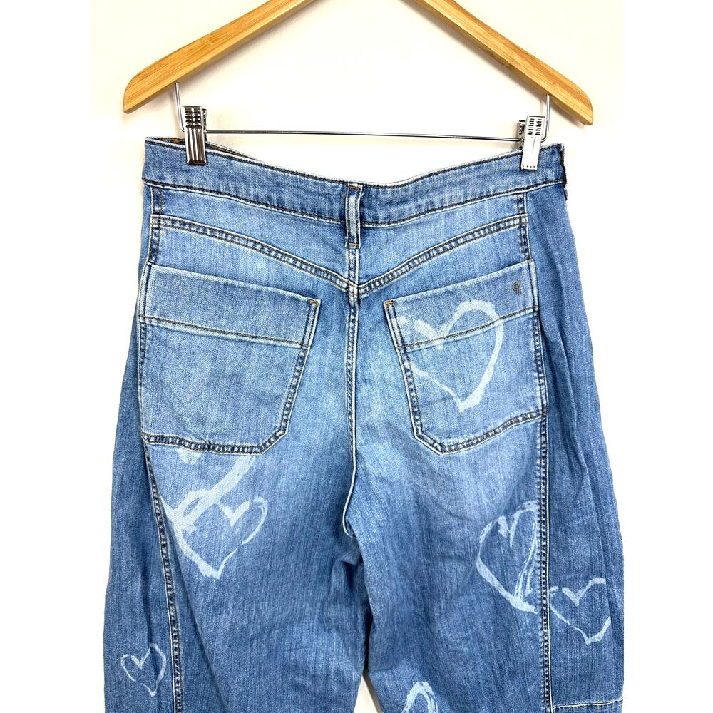 Anthropologie Pilcro Kenna Mid-Rise Heritage Barrel Jeans Icon Hearts Size 30 - Picture 10 of 16